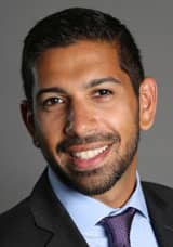 Headshot of Anand Talwar, Deposits and Consumer Strategy Executive at Ally Financial