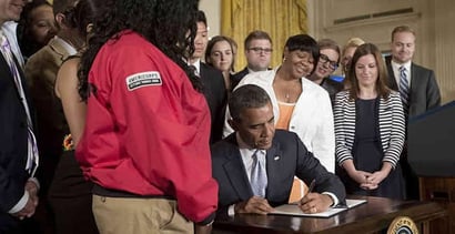 Obamas Order Eases Student Loan Payments