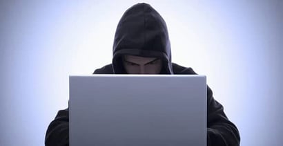 How To Avoid A Financial Scam On Social Media How To Avoid A Financial Scam On Social Media
