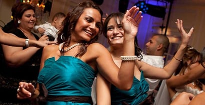 Hows Friends Weddings Can Ruin Your Credit Hows Friends Weddings Can Ruin Your Credit