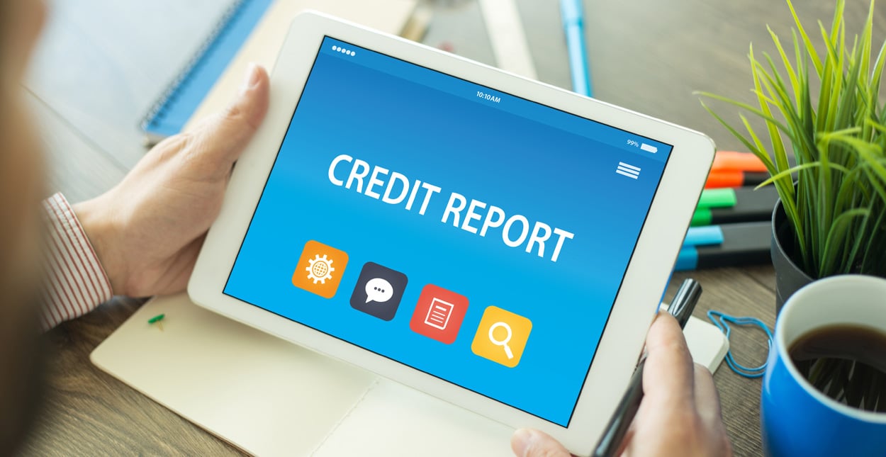 What are 3 main credit reporting companies? Leia aqui Who are the top