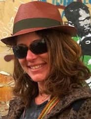 Headshot of Nora Dunn, The Professional Hobo Headshot of Nora Dunn, The Professional Hobo